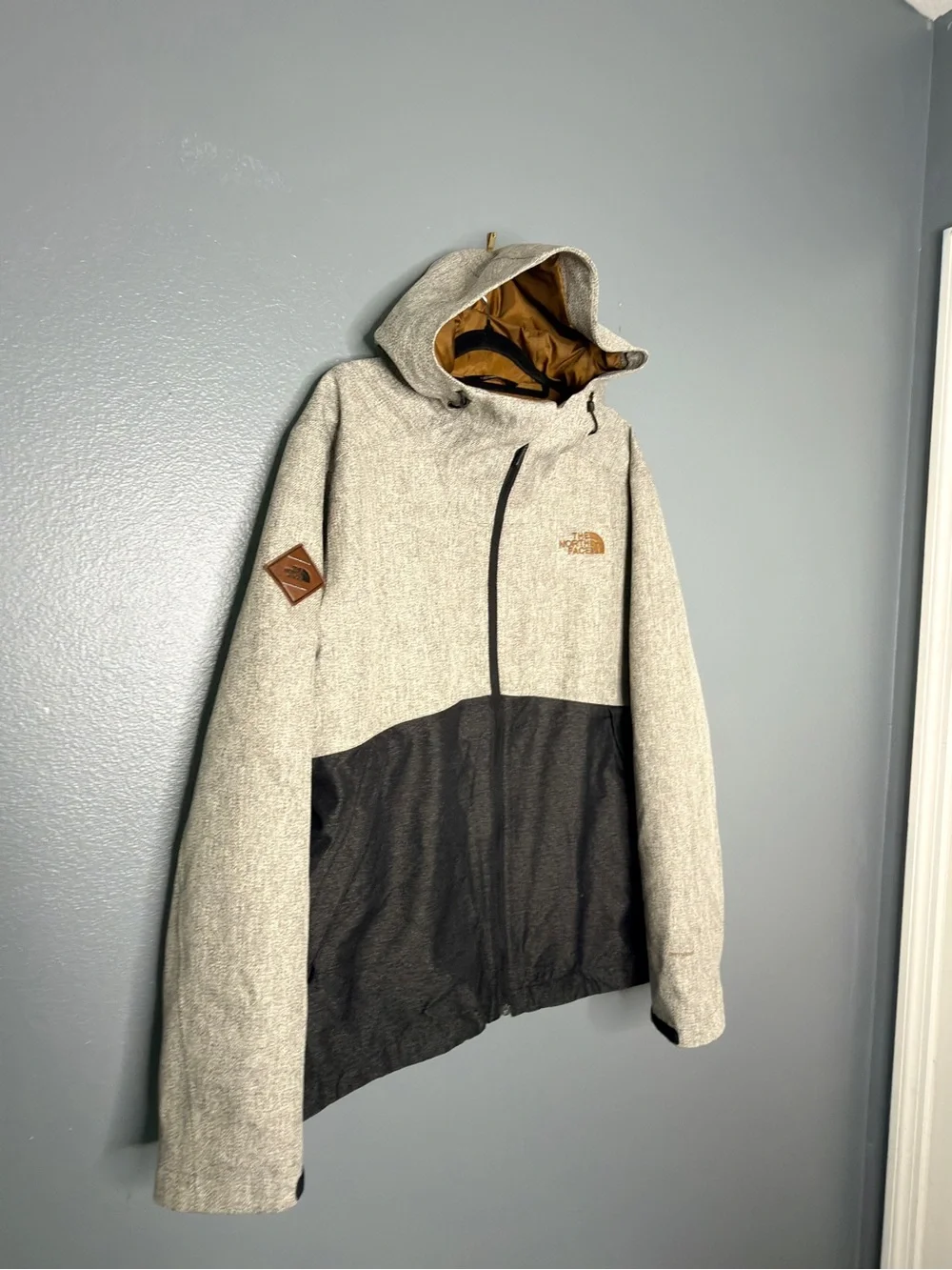 THE NORTH FACE Men's Millerton DryVent Waterproof Rain Hooded Jacket Size Medium